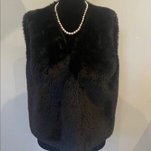 Elegant Black Faux Fur Vest large like new